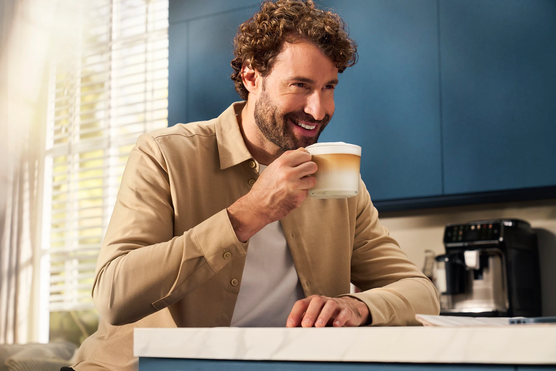 Philips 2200 Series, 3 Kaffeespezialitäten, (EP2235/40) Braun – Bild 5